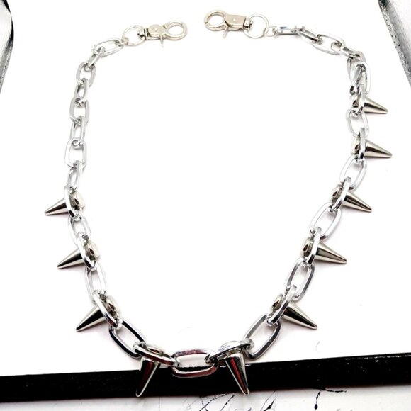 Spiked Goth Single Layer Pants or Wallet Chain 22 Inches Silver Color - Picture 8 of 8